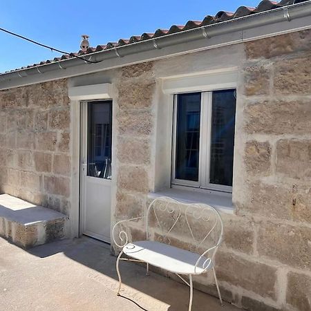 La Petite Grange - 5 Mn Gare Sncf - Wifi & Netflix Niort Exterior foto